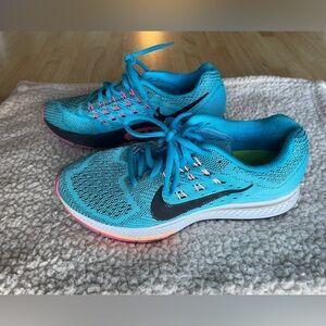 Nike Zoom Structure Shoes 18 - Blue - Size 7 Women’s. Lightly used.